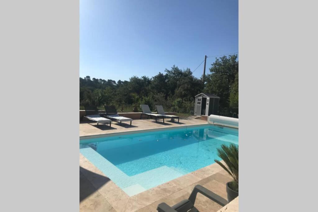 Logement Attenant A Une Villa T2 Avec Terrasse . Besse-sur-Issole Dış mekan fotoğraf