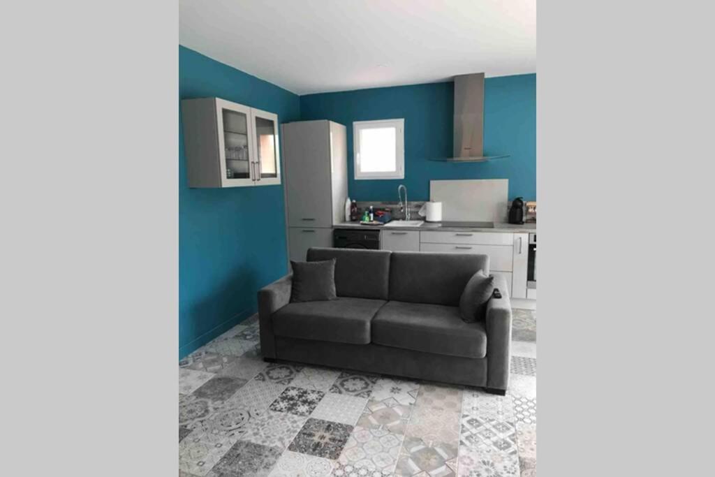 Logement Attenant A Une Villa T2 Avec Terrasse . Besse-sur-Issole Dış mekan fotoğraf
